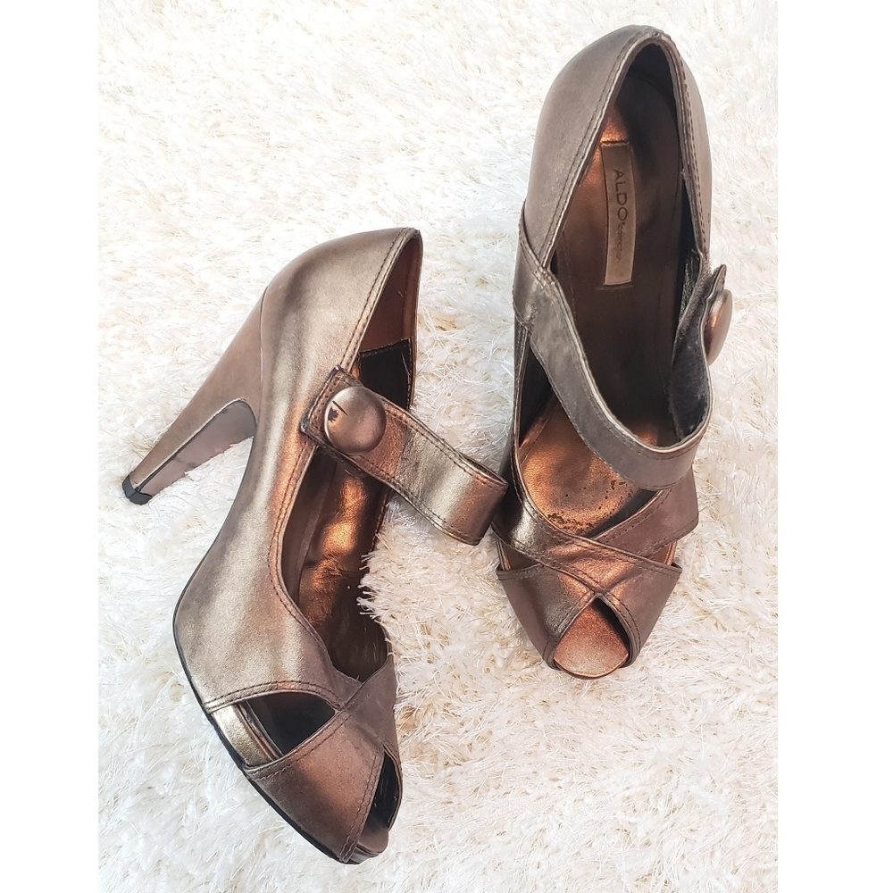 Aldo | Bronze Brown Vintage Style Peep-Toe Heel